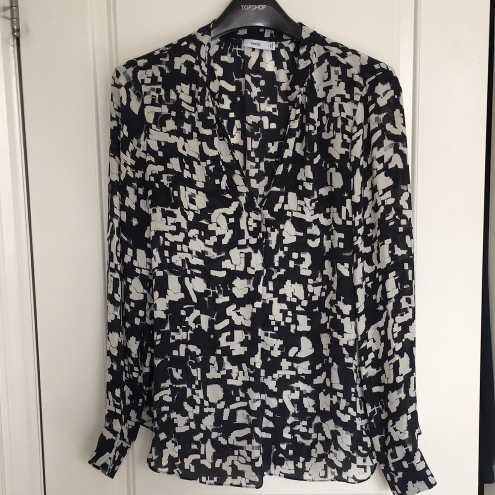 Vince Band Collar Silk Blouse. Dark Navy & White Print. Size Medium. Like new.